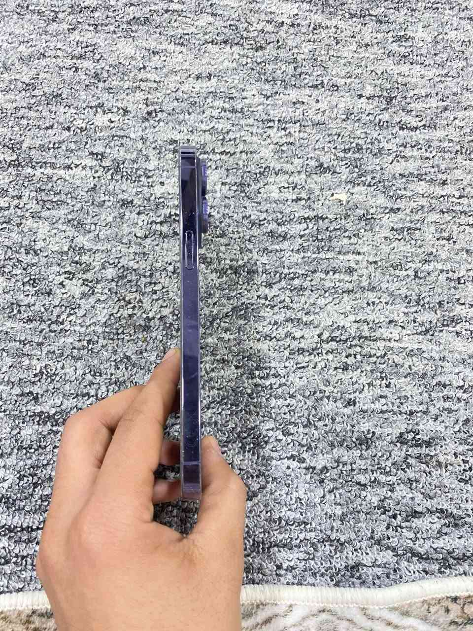 جهاز ايفون 14 برو ماكس شرق اوسط الجهاز جديد مامفتوح كفاله نسبت بطاريته88 الذاكره256 كارتونه موجود ملحقاته موجود فقط الكيبل سعره خاص /*********** متواجدين فقط واتساب
