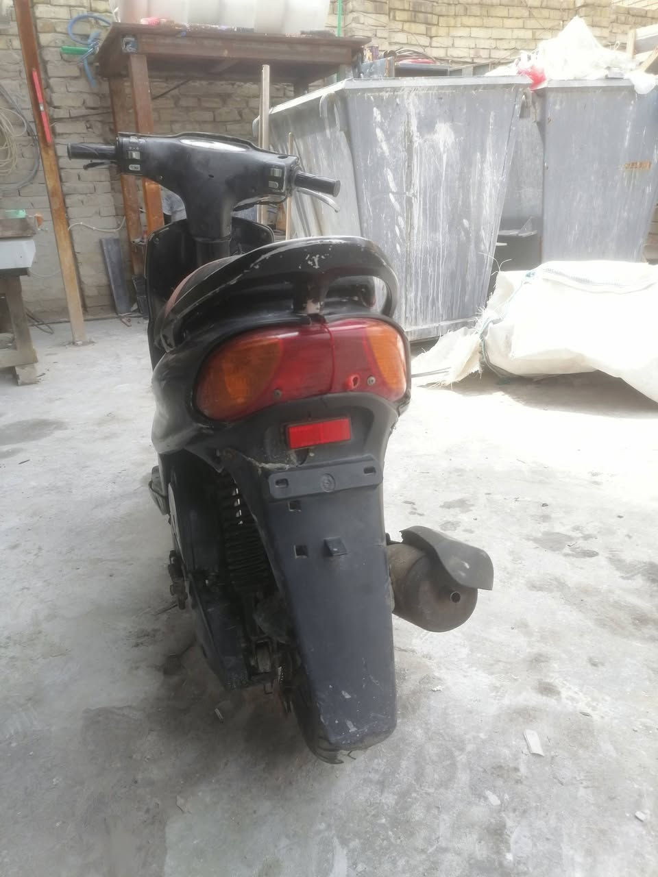 سلام عليكم دراجه ماكس قجمه
محرك مكفول من التبخير و التنقيص
كهربايات شغاله اشاره لايت سلف
هندر كفرات كامله اصليه
مكاني بغداد العبيدي السعر ٣٥٠ الف
رقمي ***********
