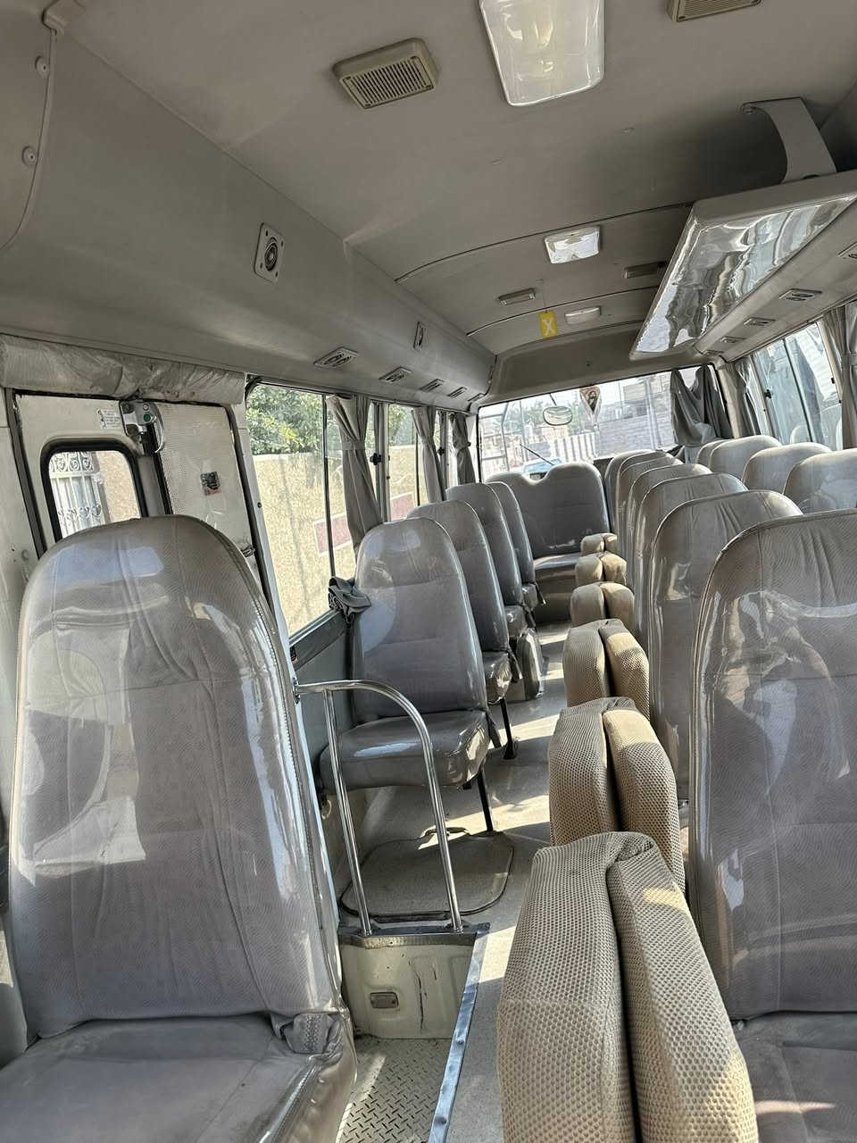 سلام عليكم كوستر 2014 فول مواصفات ويل ناصي سلة كشن ستاركس درع وسيباية ودرج وممشى كلة جديد رقم بغداد مصفرة هيئة وغرامة مكانها بغداد بسماية وياها خط بوزارة النفط السعر 335$ مع المجال ***********
