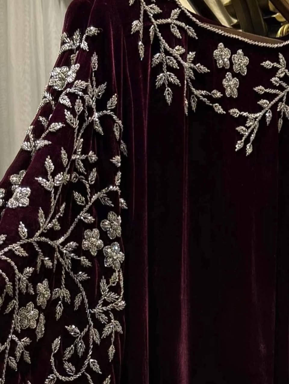 اخر حجوزات العيد 🙊🤍 
متاح كل المقاسات ومتاح مقاسات خاصه ل ١٥٠ ك 🤍
للطلب والحجز من هنا Lely Store ��


**إذا كنت صاحب هذا الإعلان وتريد حذفه لأي سبب، رجاءا أرسل رسالة إلى الدعم الفني**