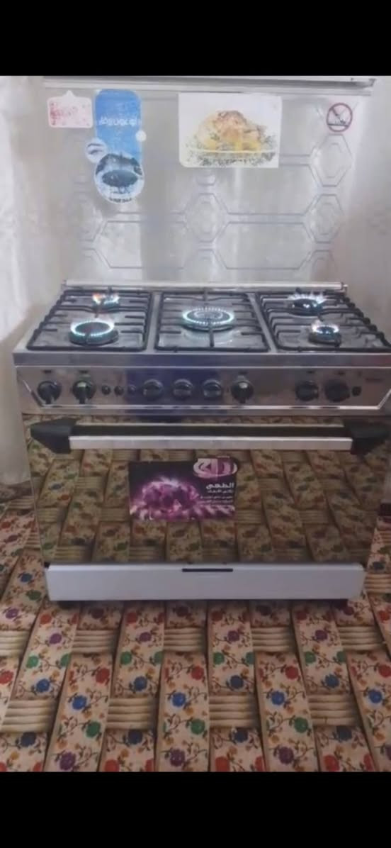 طباخ فريش مصري باب اول اخو الجديد صارله شهر من اخذته ب500
واريد ابيعه ب350 
عنوان نجف 
@إشارة


**إذا كنت صاحب هذا الإعلان وتريد حذفه لأي سبب، رجاءا أرسل رسالة إلى الدعم الفني**