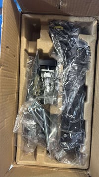 حامل شاشة • ستاند شاشة