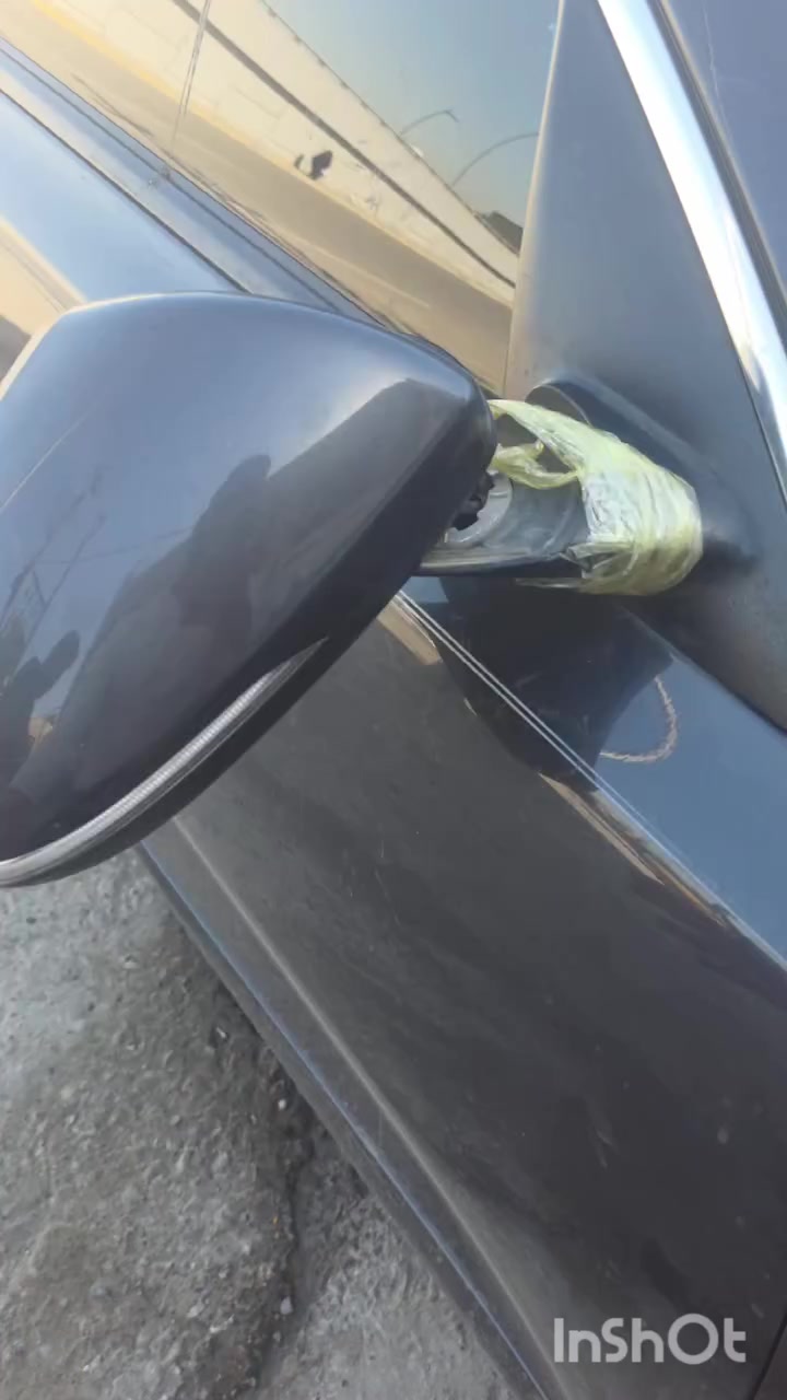 محل محمد الربيعي لتصليح المراية الجانبيه لجميع السيارات  موقع المحل بغداد البلديات مقابل حسينيه سيد صلاح بتجاه المجسر المشتل للستفسار ***********
