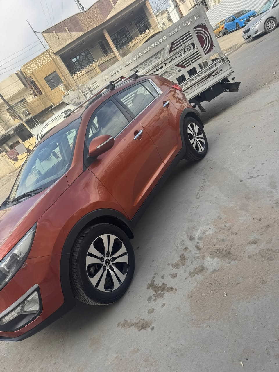 السلام عليكم
كيا سبورتج للبيع موديل 2012 اللون مشمشي ماشيه 150ألف بيهه اربع قطع صبغ بدون دواخل مكان السياره بغداد حي الجامعه السعر 124$ للاستفسار الاتصال على الرقم ***********
