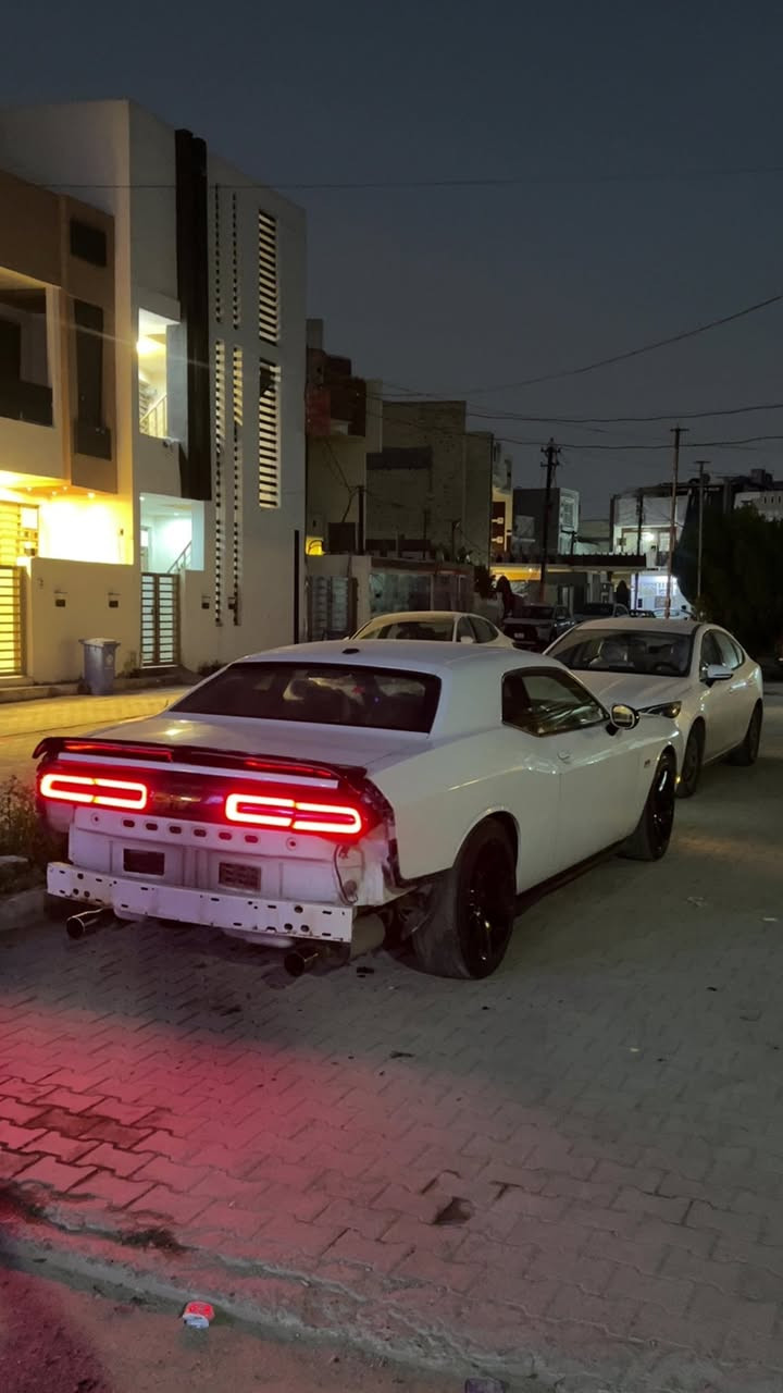 السلام عليك البانده للبيع🐼
دوج جالنجر 2013 RT mox قطعتين صبغ
السياره محدثه خارج بالكامل2020
 داخله جلد بلاد احمر كشنات كهرباء تدفه
عليه  منضومت غاز 60 لتر فول اقتصاديه 
ادامه :
1_منضومت احتراق 
2_فيت بم 
3_ تبريد تدفئه شغالات
4_حداديت السياره
5_مروحه جديده 
6_واتر بم جديد
تزويد:💀
1-شوته ڤالنت تنفس فول للمحرك
2_دبات سود موبرsrt
3_اكس بايب
4_بوابات 
5_بلكان ريسنك الاصليه
6_ويل srt
7_سبايدر ريد اي 
السياره حلو ومصروف عليه هواي ماشاء الله 🧿
السعر ب135وبيه مجال بصيط 
للاستفسار *********** مكاني بغداد زيونه
