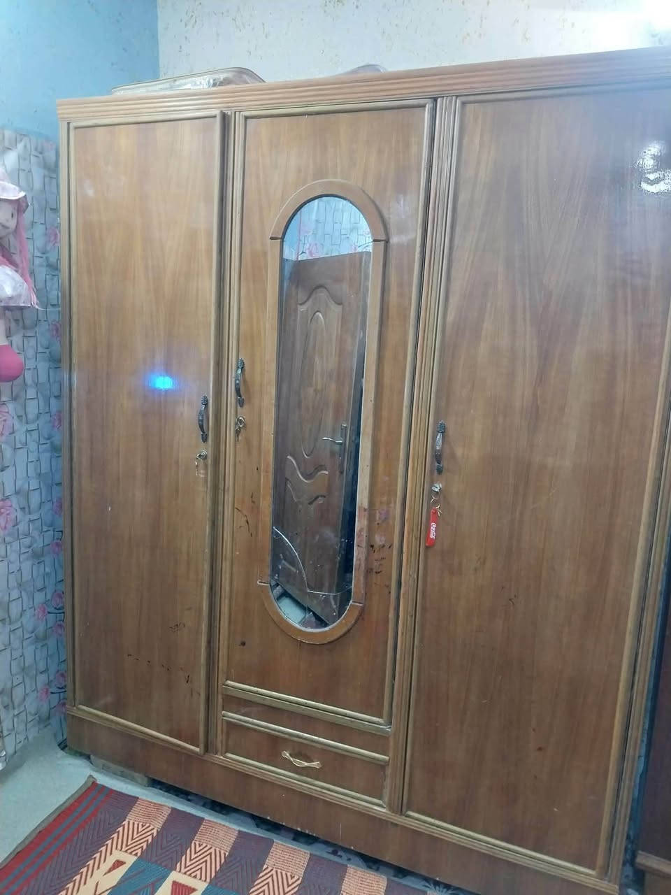 اغراض للبيع مستعجله ع بيعتهم جربايه نفرين ٢٠٠ وبيهه مجا ل جربايه نفر عدد٢ ب١٥٠ كنتور٢ باب ب ٧٥.  كنتور ٣ ابواب ١٥٠ مرجوحه ب ٧٥  مكان بغدادحي العامل


**إذا كنت صاحب هذا الإعلان وتريد حذفه لأي سبب، رجاءا أرسل رسالة إلى الدعم الفني**