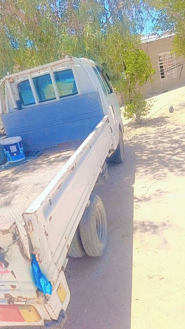 سلام عليكم كيا حمل موديل 94كير. ومكينه مكفولات
رقمه بابل بسمنه
 تخم تاير جديد رقم شاصي   السعر 32وبيه مجال حق الجيه مكانه كربلاءطريق النجف رقم الهاتف ***********  وتساب بي
