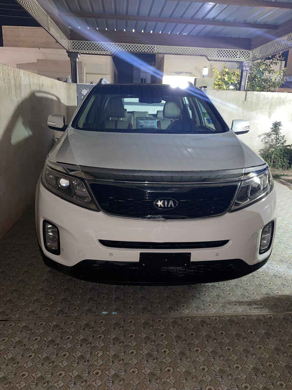 السلام عليكم سورنتو 2014 للبيع مواصفات فول ماعدا البصمة محرك 4 دوش رقم سليمانية بأسمي السعر 162 وبيها مجال
‏‪0782 917 3457‬‏
