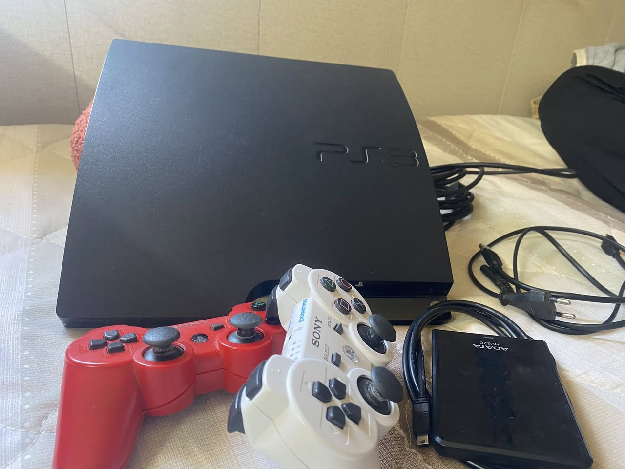 السلام عليكم
بلي 3 سلم 
الجهاز نضافته 95‎%‎
وياه يدتين وحده جديده 
وياه هارد 500g 
وشاحنه يد 
وhdmi
بيه اكثر من 20 لعبه 
من ضمنها (pes2019,fifa2019,tekken7,gta5,asura,driver San Francisco,blur, l وجميع اجزاء كول اوف ديوتي 
وداخل الجهاز ايضا بيه تقريبا 18 لعبه 

السعر ,,120 الف,, قفل🔒

مكاني بغداد الشرطه الرابعة 
***********
