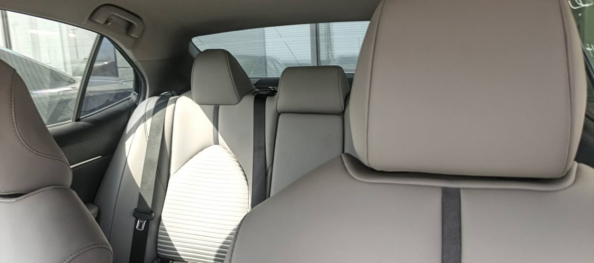 السلام عليكم صلو على نبي محمد على الي محمد 🤍
كامري موديل2024
هايبرد وبانزين محرك S 
مرقم بغداد  كشنات تدفئة تبريد رادار امامي وخلفي كامرة  تحكمات ستيرن بصمة حساسات فول مواصفات سيارة واحد على واحد بل واقع احلة من صور 
سيارة كلين شخط ما مشخوطة تجي وتشوفهة 
هاتف📞 ***********
مكان ديالى بعقوية مقابيل صناعة الثالثة
