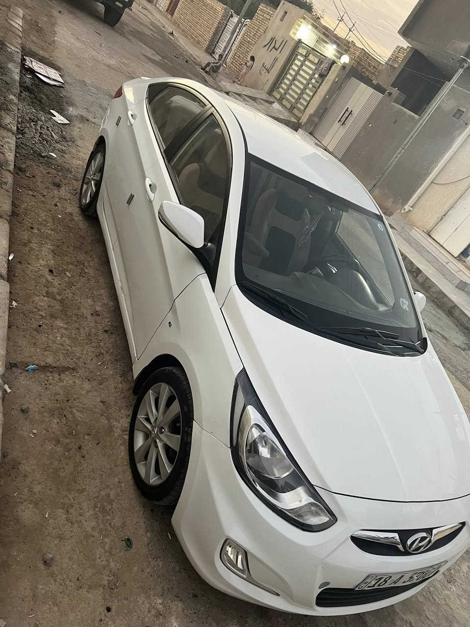 السلام عليكم اكسنت لبيع  بيه بس بنيد والباقي كفاله من كير ومكينه وحداديه رقم بابل نكليزي رقم ***********
