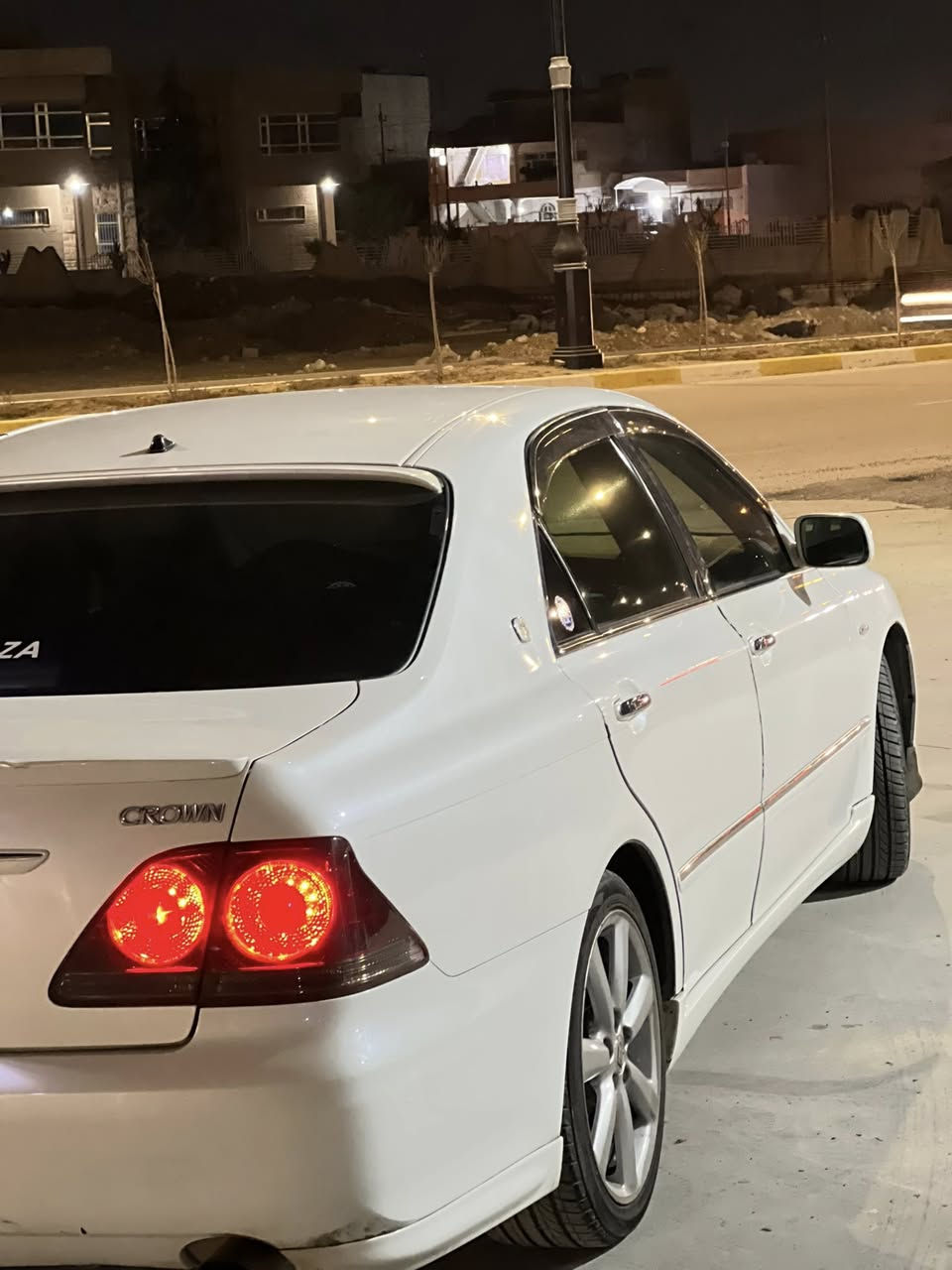 بسم اللە
Toyota Crown athlete GRS 182

بڕاوەیە لە ساخ جوانتر
بێ دوكەڵ
ساج سوور  عەتەلە مارسیدس
پێشی تۆمس  دۆسەی تۆمس 
هەموو لاشەی وەك شوشە
پێشو پشت كەپس بێ لێدراو
بێ كەڤەر گۆڕاو

كوشن هیتەر
كوشن جڵد
كوشن كارەبا
كوشن خەزن
ئاوێنە كارەبا
ئاوێنە شەفت
ئاوێنە هیتەر
سوكان كارەبا و لگزز
سوكان ڤۆلیۆم
سوكان خەزن
سارد و گەرمی شەریكە

جام ئۆتۆ
لایت زینۆن و ناوچەی كوێر
ئێمپڕی فایەر

سفر سفرە شەریكە
ئەوەی تۆ حەزت لێیە بەشەرتە
سەیارەی وا جوانو پاك زۆر كەمە

تەلەفۆن ***********
شوێن حاجیاوا ڕانیە     ئەدمین گیان❤️
