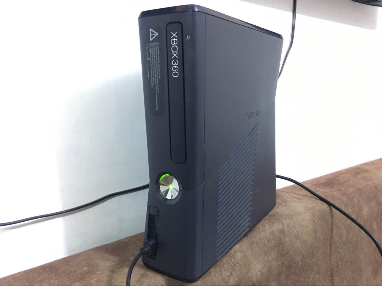 ‎اكسبوكس ٣٦٠ سلم مهكر سعره 90 قفل🎆
‎بي 110 لعبه و الهارد اصلي 250 كيكه 📂
‎يجي ويا جوستك و محوله 🔌
‎الجهاز مهكر بي نضام اورورا العربي 🇮🇶
‎ يشغل أقراص كوبي و ويا ثلاث اقراص هديه 💿
‎الجهاز نضيف جدا 🎇
‎يشغل العاب و اقراص الاكسبوكس الاورجنل هم 🌴
‎يحتوي على العاب القويه مثل: 💪
-GTA 5 + 4 + SAN ANDREAS + VICE CITY
-FIFA 19
-PES 2018+2013
-FORZA HORIZON 2
-COD 4 + MODERN WARFARE 3 + BLACK OPS 2
-BATTLEFIELD 3
-MINECRAFT + STORY MODE
‎-عاصفة صحراء و بلاك مال اكسبوكس القديم

‎سعره 90 الف قفل
‎توصيل متوفر باعتماد فقط 
‎مكاني بغداد اليرموك بغداد, العراق


**إذا كنت صاحب هذا الإعلان وتريد حذفه لأي سبب، رجاءا أرسل رسالة إلى الدعم الفني**