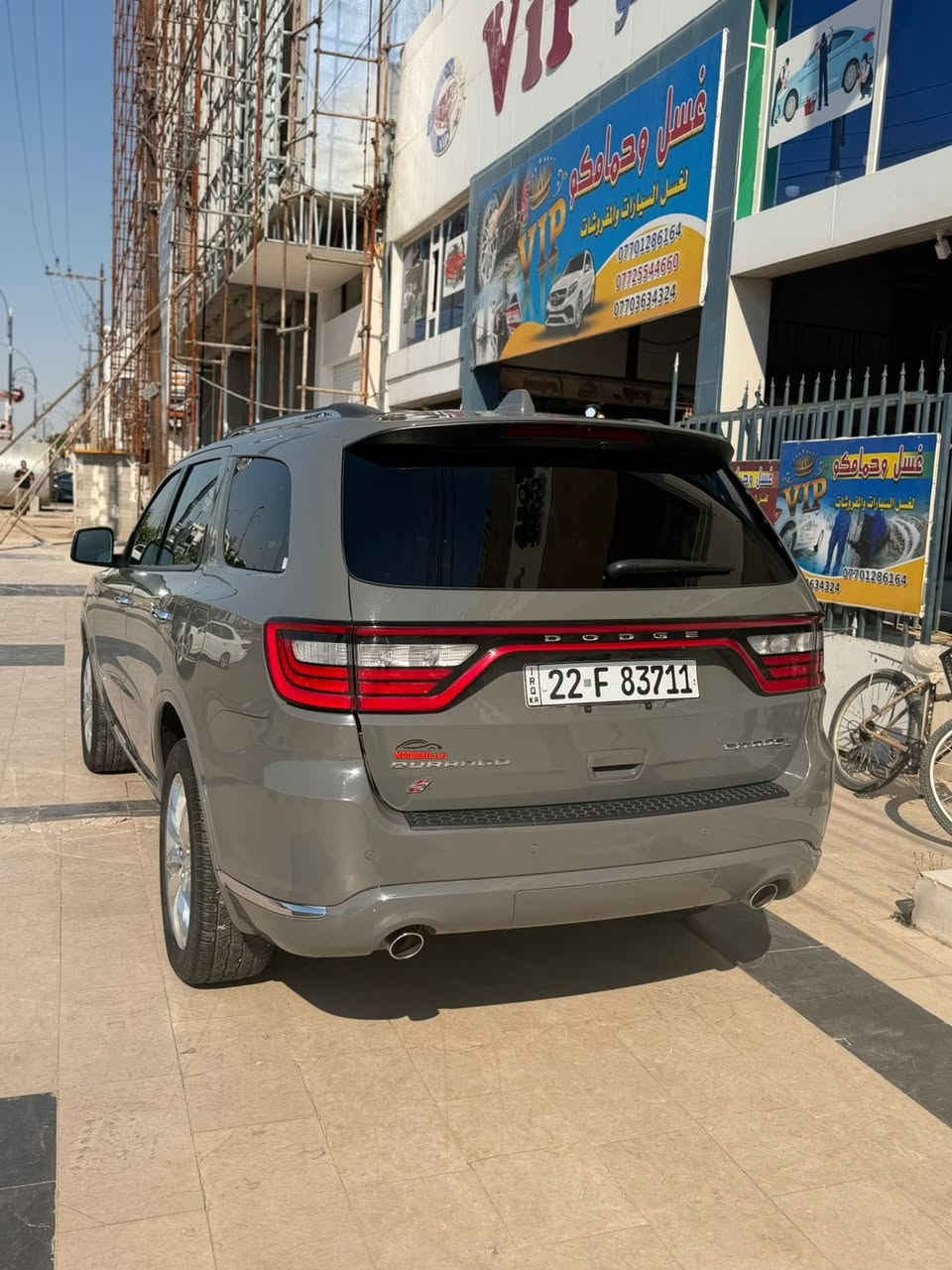 نوع السياره Dodge Durango Citadel2023
* نظام الدفع: خلفي (RWD) 
* ناقل الحركة: أوتوماتيك 8 سرعات.
* شاشة وسطية كبيرة مع نظام Uconnect.
* مقاعد جلد فاخرة VIP.
* تدفئة للمقاعد الأمامية ول استيرنك .
* كاميرا خلفية وحساسات ركن.
* باب خلفي كهربائي.
* فتحة سقف 
*رادار
*سياقه ذاتيه *
*ثلاجه
*ملاحضه السياره احله من الصور (والضرر فقد رش )
يعني السياره كلين 
*السعر 305 وبيهة مجال 
***********
