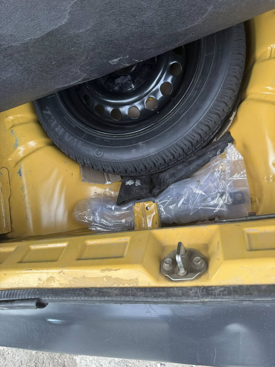 السلام عليكم للبيع سايبا موديل 2011 مكفوله كفاله تخم تاير اسبير منازل رقم بغداد انكليزي مصفره من كلشيء متعوب عليها السياره ماشيه 64 حقيقي السعر 52 وبيها مجال وكلشيء اكو بل سوك للاستفسار ***********
