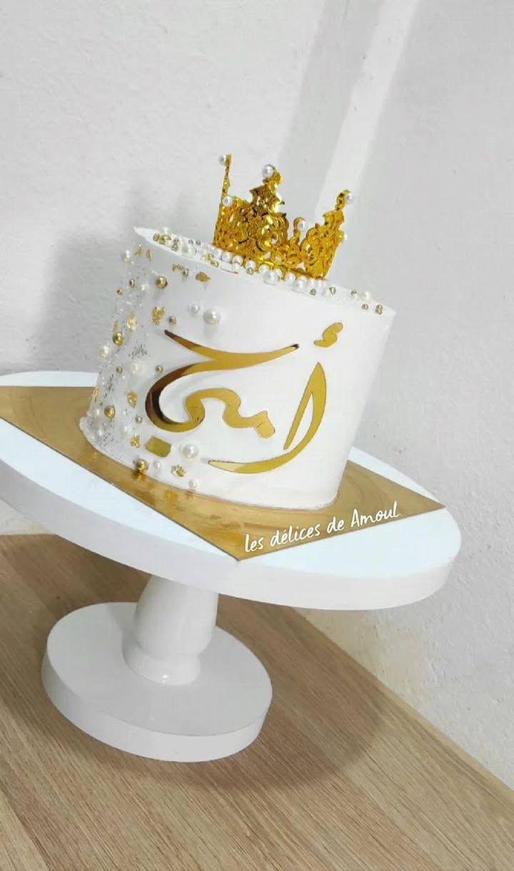 السلام عليكم الحجز مفتوح لكيك عيد الام الحجز وتساب *********** العنوان كربلاء يوجد  توصيل اهلا وسهلا
