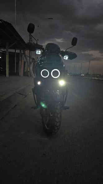 اباتشي ابو عيون فول مواصفات
امبيثري 
تشغيل عن بعد
نظام كارت تشغيل
مانع سرقه 
رجوع خلفي 
٤ سرع 
نوع كاربون فايبر بلكامل 
٦ بطاريات مسطره 
بوكس خلفي 
جنطه داخليه
USP شحن هاتف
الاستفسار  واتساب ***********
