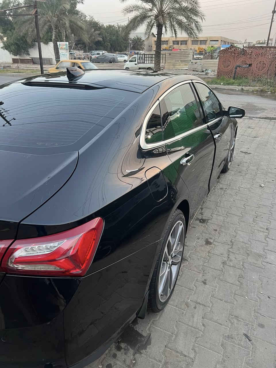 السلام عليكم ماليبو للبيع السياره فول مواصفات  مديل ٢٢ ماشيه ٥٧الف السياره جديده ونظيفه  المحرك تيربو صور الحادث مرفق بل الصور   السياره بغداد بااسمي رقم جديد  السعر ١٤٠وبيهه مجال الرقم ***********
