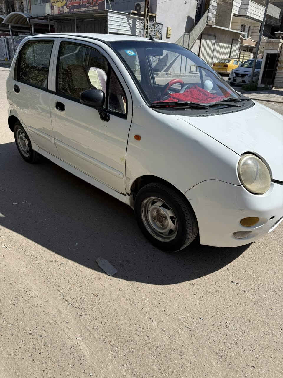 السلام عليكم كيو كيو ٨ رقم بغداد انكليزي محرك وكير نضيفات اوتماتيك تحويل مباشر هزه جديده سيارة جاهزه السعر ٢٢ وبيها مجال بغداد الزعفرانيه ***********
