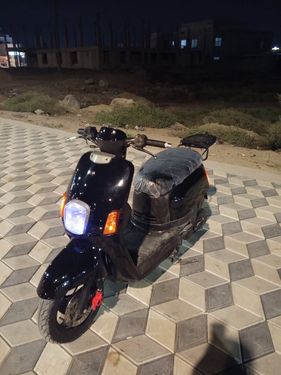 السلام عليكم درجة ماكس بوليس بوشة 49درجة كاملة كهربائيّات كل شغال شلعة ومعدل فول مكان ديالى بعقوبة التحرير ***********السعر 650بيهة مجال قليل
