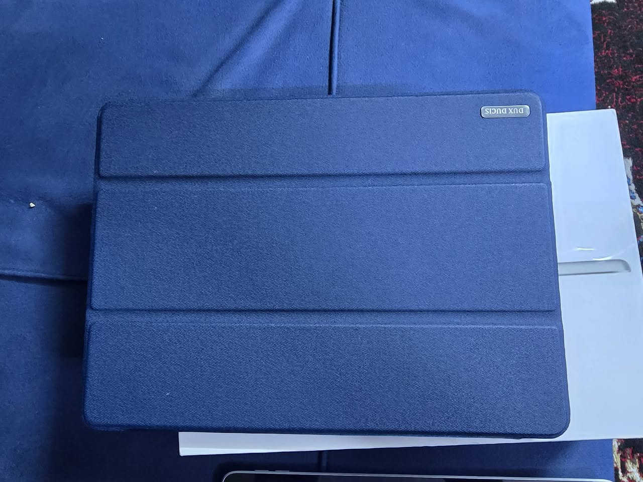 السلام عليكم ايباد ٩ جديد مع كامل ملحقاته كارتونته وشاحنته لاصليات وكفر ذاكره ٦٤ بطاريته ٩٩ تجي تفحص وشوفه مستخدم قليل جهاز جديد مكاني بغداد الحسينيه مال راشديه سعره ٢٥٠ وبي مجال بسيط وكرر جهاز جديد امانت الله ***********
