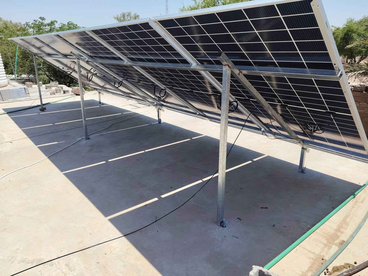 تم بحمدالله 
تنصيب منضومه طاقه شمسيه⚡
بقدره 25امبير نهاري 25ليلي
بستخدام بطاريه بقدره 25KW من شركه felicity solar
و انفيرتر بقدره 8.6k من شركه Vami بضمان 5 سنوات
و الواح Longi  X10  650W 
📍#خانقيز
الأستفسار
{***********} محمد حجي هلال
{***********}
