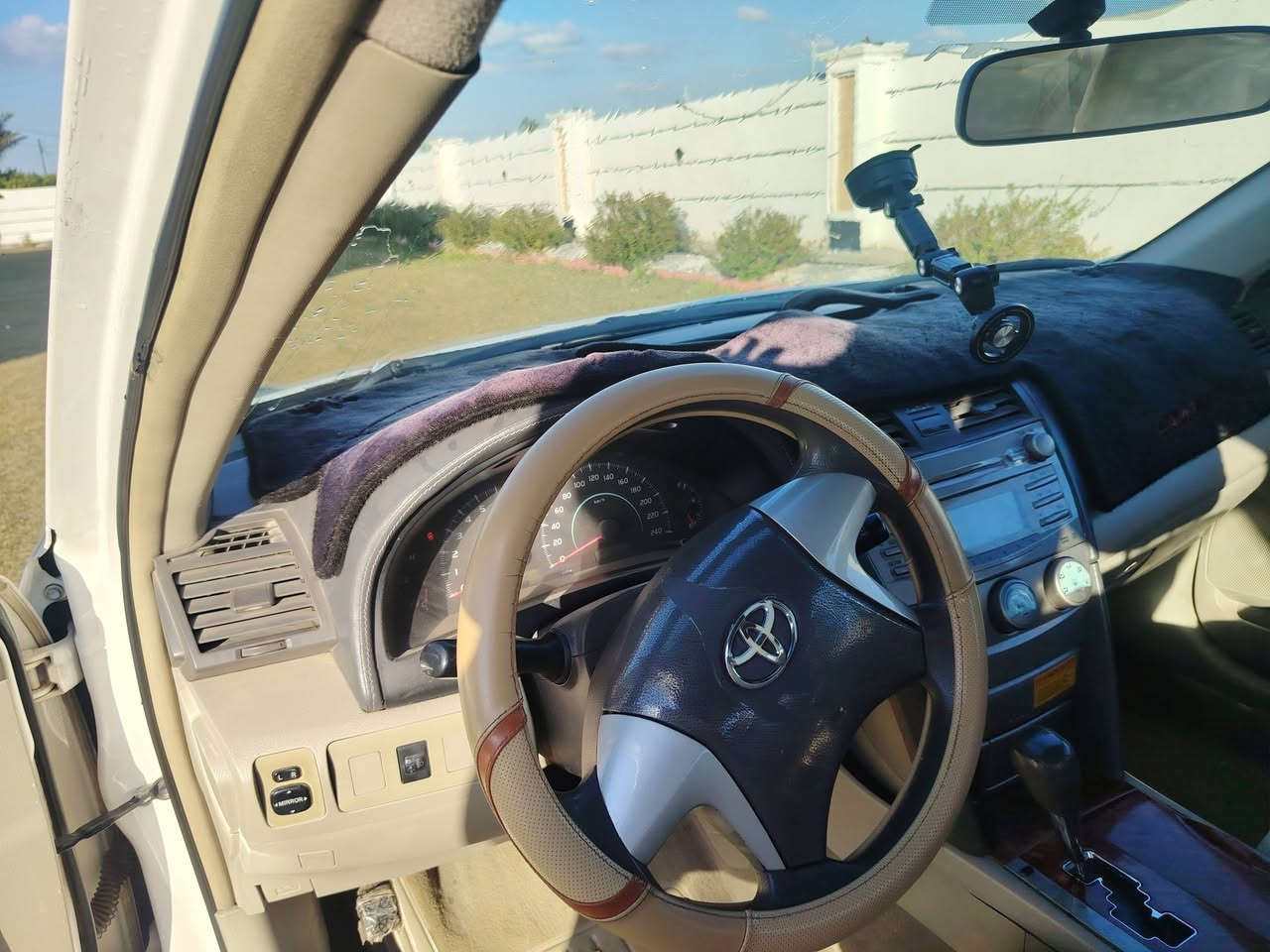 السلام عليكم سياره كامري موديل ٢٠٠٩ محرك كير مغفولات صبغ قطعة  والباقي مغفول رقم السياره السليمانية دولي مجدد ٢٠٢٨ خليجي العنوان صلاح الدين الاسحاقي رقم الموبيل ***********
