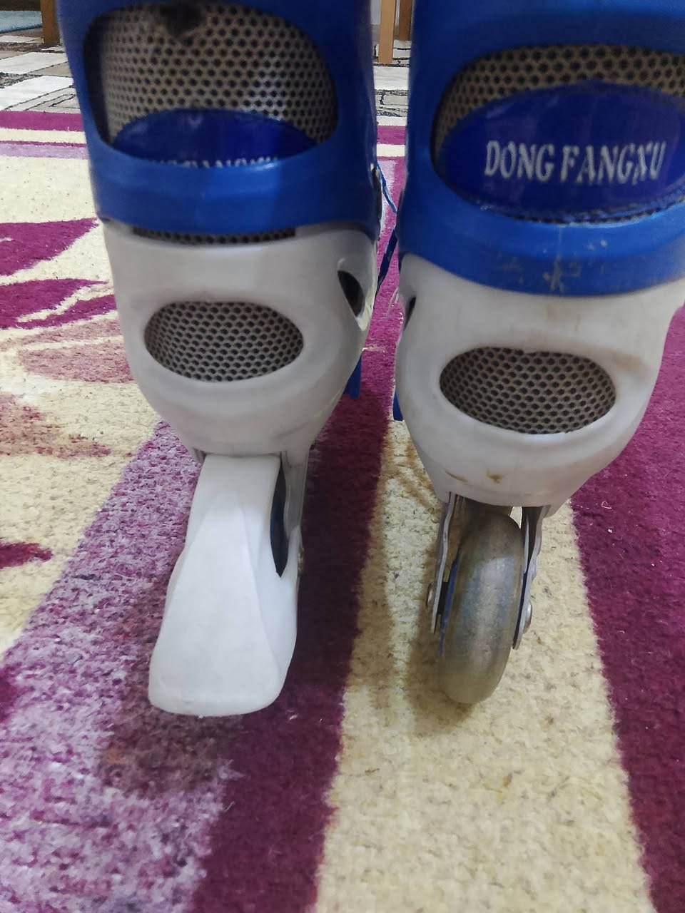 سلام عليكم
سكيت رياضي لون الازرق مستعل (يتكبر*يتصغر) السعر20 وبي مجال


**إذا كنت صاحب هذا الإعلان وتريد حذفه لأي سبب، رجاءا أرسل رسالة إلى الدعم الفني**