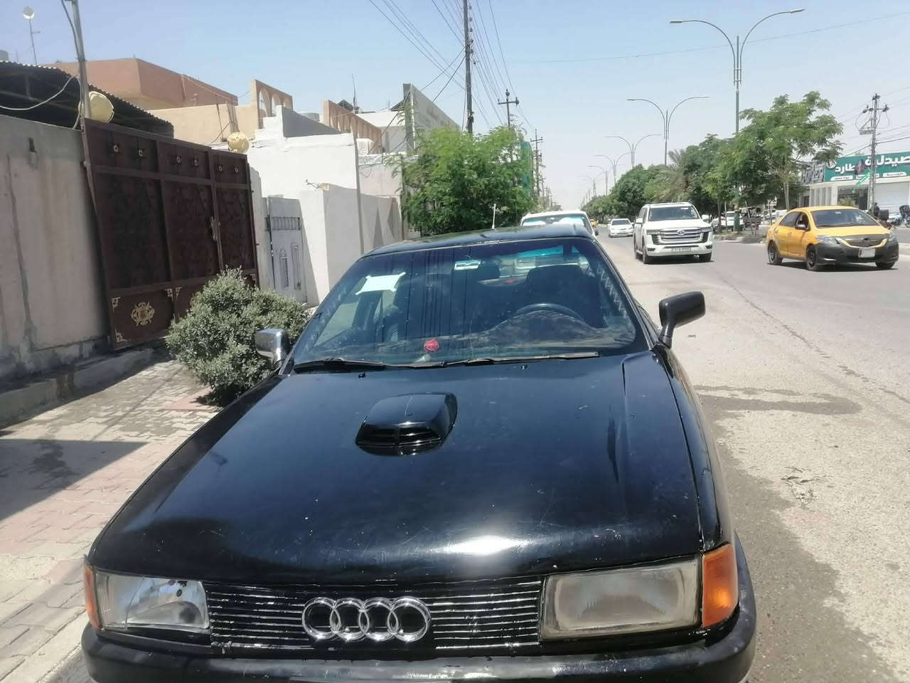 سلام عليكم للبيع اودي موديل 91 رقم كركوك سنويه منتهيه بل22 كير مكينه صدر جديد تايرات جديده كهربايات شغله صبغ جديد للجماليه بدون ضربه داخل نضيف سياره جازه السعر 28ومراوس هم يرهم للتوصل ***********
