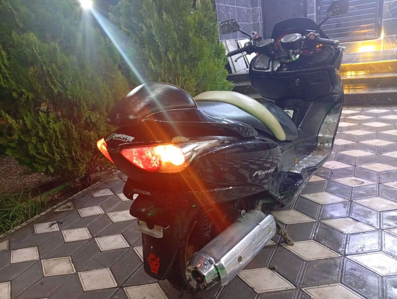 سلام عليكم 09

للبيع دراجه خير من الله مكينه ما مفتوحه مكينه تشك الكاع لايتات عالي ناصي كلشي بيه شغال 

سعر 650
للبيع ***********
