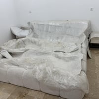 غرفة نوم تخم   ميز تلفزيون   كلهن جديد غير مستخدم   الغرفة ب٣،٥٠٠،٠٠ ا...