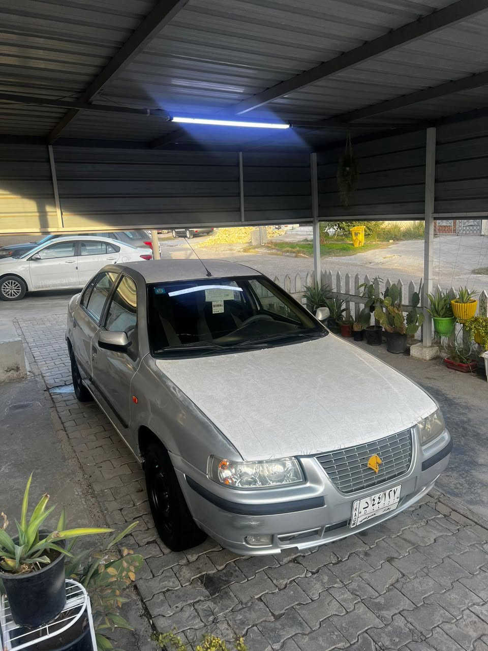 السلام عليكم سمند موديل 2009لا ضربه ولا صبغ كير مكينه خير من الله تبريد شغال تخم تاير صدر حلو سياره جارده سنويه بسمي سياره حلوه سعر 40وبيهة مجال حك جيه رقم *********** العنوان بغداد البياع وكاشي موجود بل سوك
