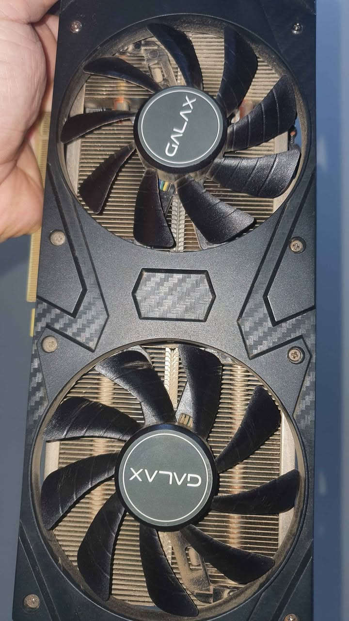 كرت 3060ti 8g مستعمل مثل تشوفون بالصور كدامكم وبحرارة اقوى شي ممكن يوصله بالصيف 76 بدون فتح وتبديل معجون البصرة, العراق


**إذا كنت صاحب هذا الإعلان وتريد حذفه لأي سبب، رجاءا أرسل رسالة إلى الدعم الفني**