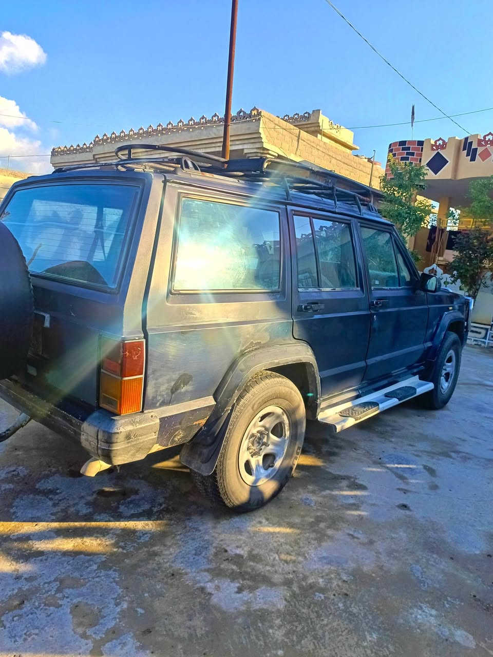 سياره جيب شيروكي موديل 🚗 (91)
رقمها أخضر بيها بس وكاله مال بيع وشراء  
مكدر احول مو بسمي بس عندي وكاله من صاحبها .

صاحبها مات وعنده أخوه ثنين هين وثلاث خارج العراق لازم قسام شرعي يعني ما تكالفك اذا سويها مبلغ مو كبير حتى تصير بسمك عند المرور ،
سياره مكفولة من كلشي (دولة / وعشائر)
درع امامي💥 ودرع خلفي💥
محرك معمر جديد 💥
محرك ستاركس نظيف 💥
تواير نظافة 60 % 💿
سياره كاز ⛽
سعرها 29 💰
وبيها مجال قليل 📱
العنوان : الموصل ناحية حمام العليل 🏤


**إذا كنت صاحب هذا الإعلان وتريد حذفه لأي سبب، رجاءا أرسل رسالة إلى الدعم الفني**