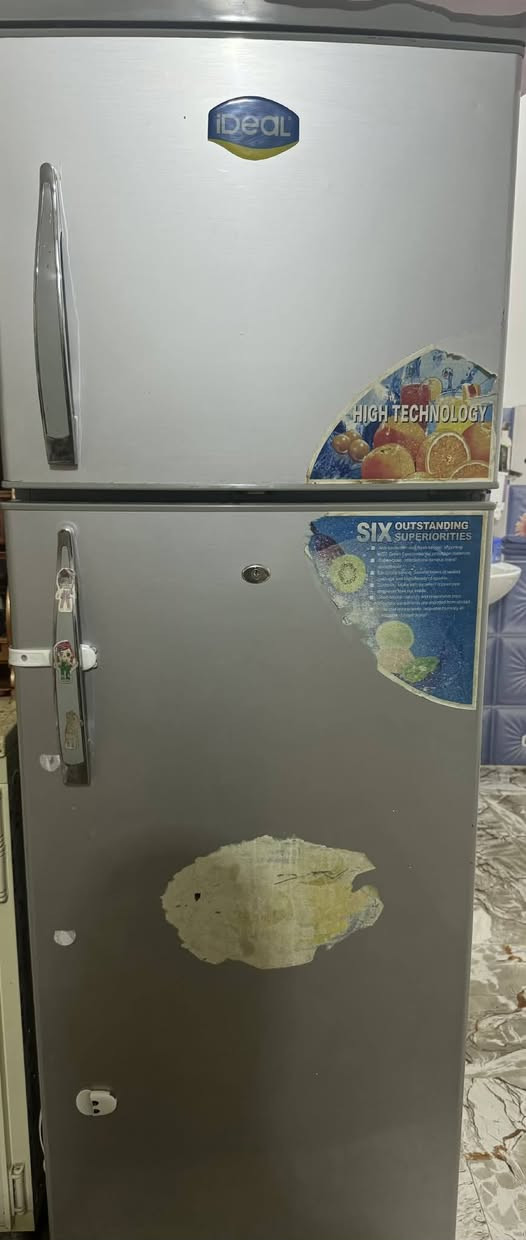 ثلاجه للبيع حجم كبير ١٦ قدم السعر ١٦٠ وبيها مجال


**إذا كنت صاحب هذا الإعلان وتريد حذفه لأي سبب، رجاءا أرسل رسالة إلى الدعم الفني**