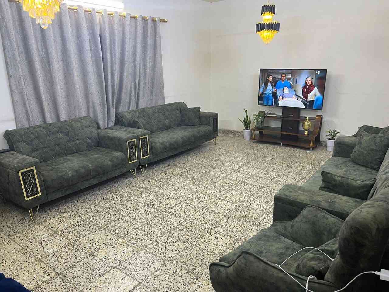 للبيع تخمين واحد 10 مقاعد والثاني 7مقاعد بحالة جيدة


**إذا كنت صاحب هذا الإعلان وتريد حذفه لأي سبب، رجاءا أرسل رسالة إلى الدعم الفني**