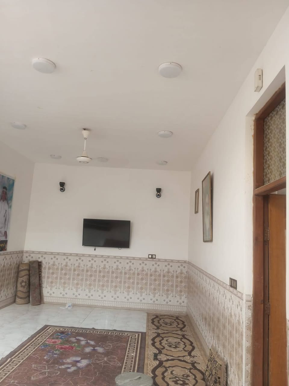بيت 200م طابق مسلح  بليد 92 ومطلوب إسكان 43 غرفتين صاله استقبال مطبخ صحياة بناء حديث خارطه حلوه اخر الزيتون جيهت العمارات  حي الزيتون ***********
