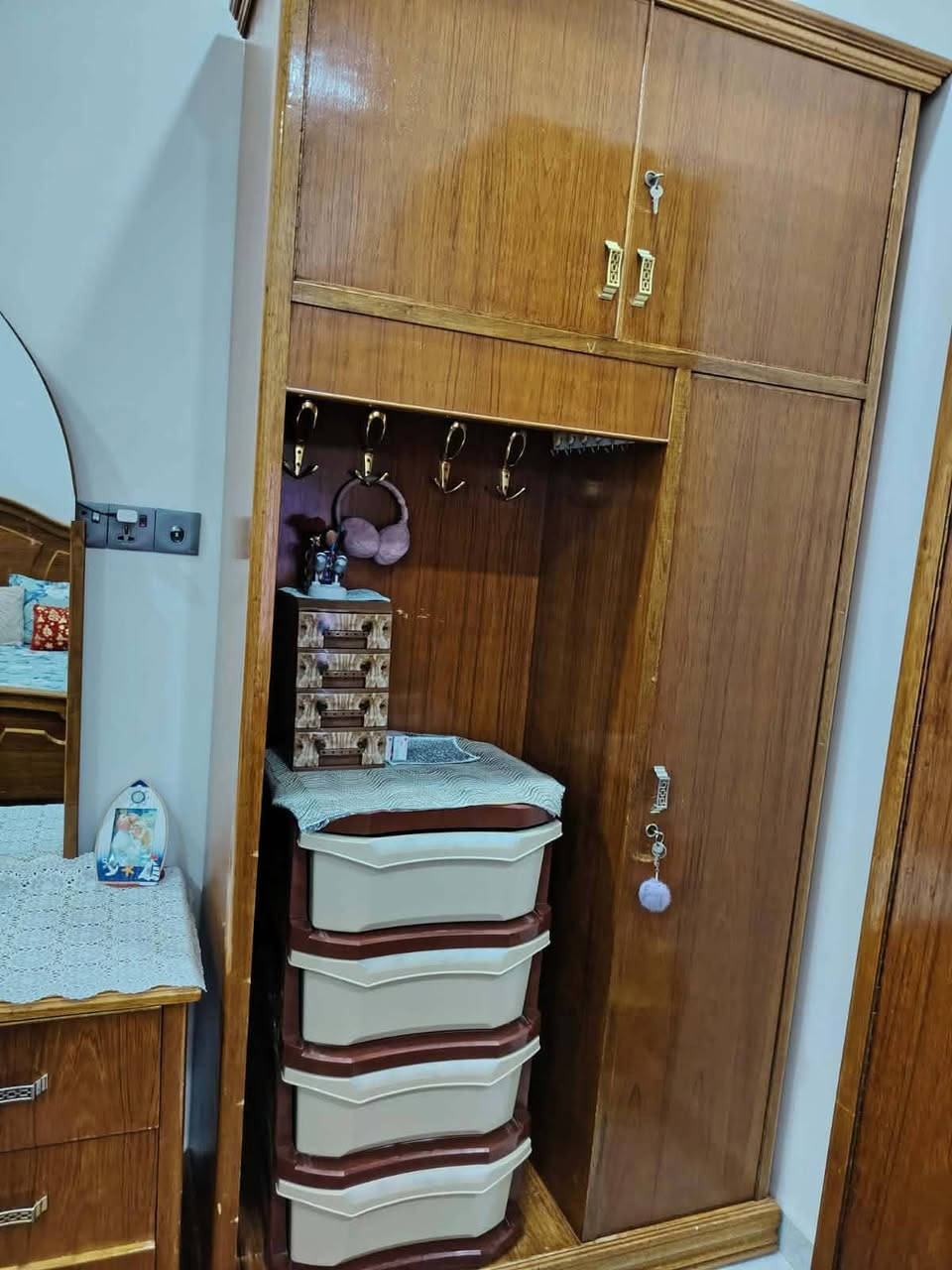 غرفه تسكام درجه اولى نضيفه استعمال قليل
السعر مليون و700
***********
