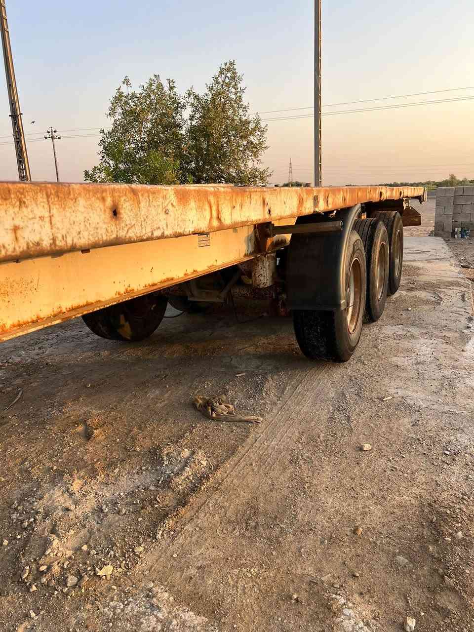 السلام عليكم عربانه اوربيه شاصي مكفول الطول 13.60 فول جنل الثالث رفاع  دسك بريك شغال عربانه حلوه وجاهزه وسعرها مناسب اتصل وتدلل ***********
