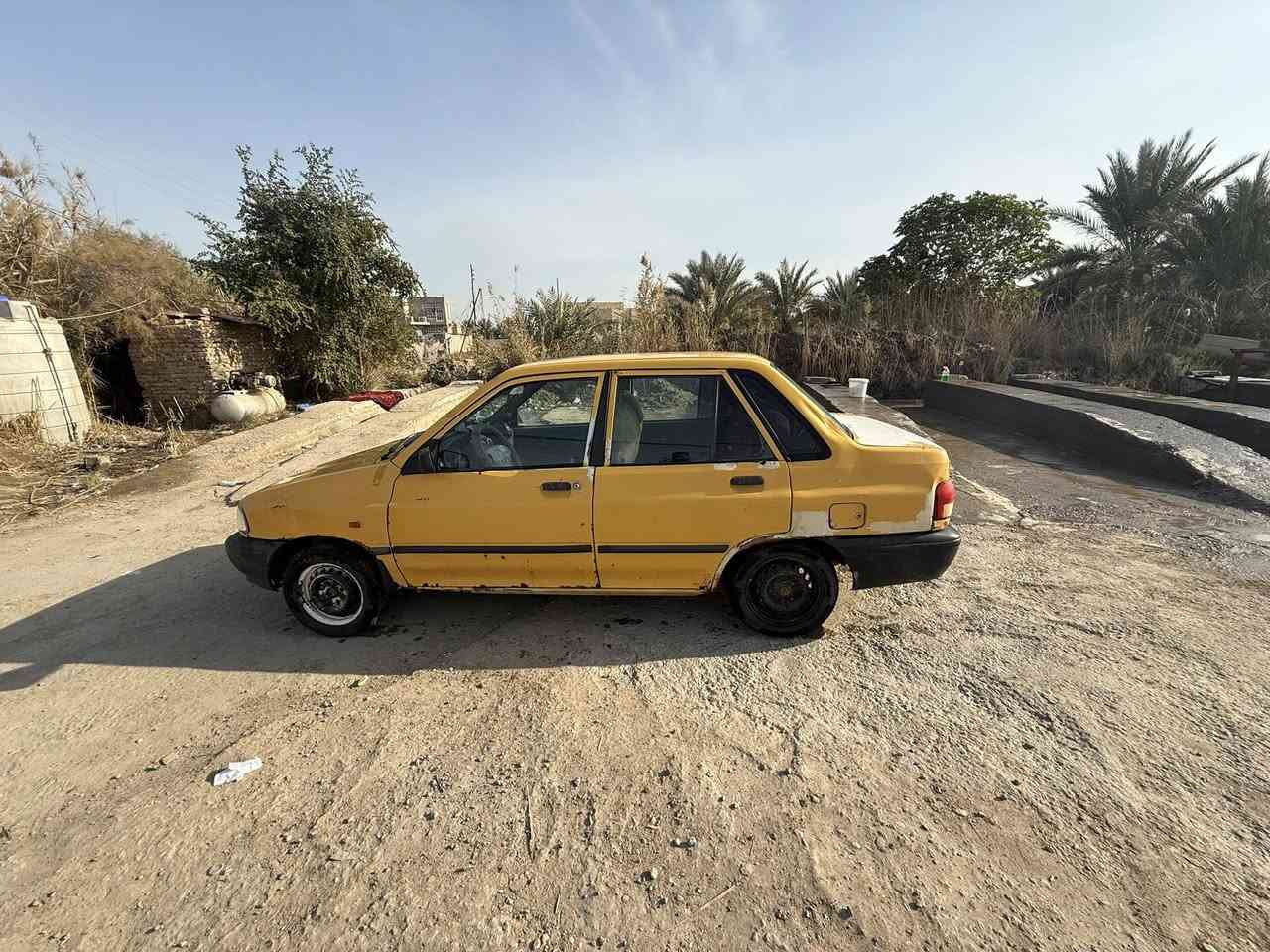 السلام عليكم سياره سايبه للبيع موديل ٢٠١٣ 
سياره كير ومكينه وشواصي مكفولات عل شرط 
كهربائيات باتري تخم تاير سياره مسويله أدامه كامله برغي مابيه نقص سياره صالي سبوع من داورته بسمي رقم إنكليزي ميسان 
سياره خير من الله اي نقص مابيه عل شرط غير بس الخيسات بيه ترتبهن فقط مكاني الديوانيه الدغاره السعر ٢٦$ وبيه مجال سياره يسمي رقم إنكليزي
***********
