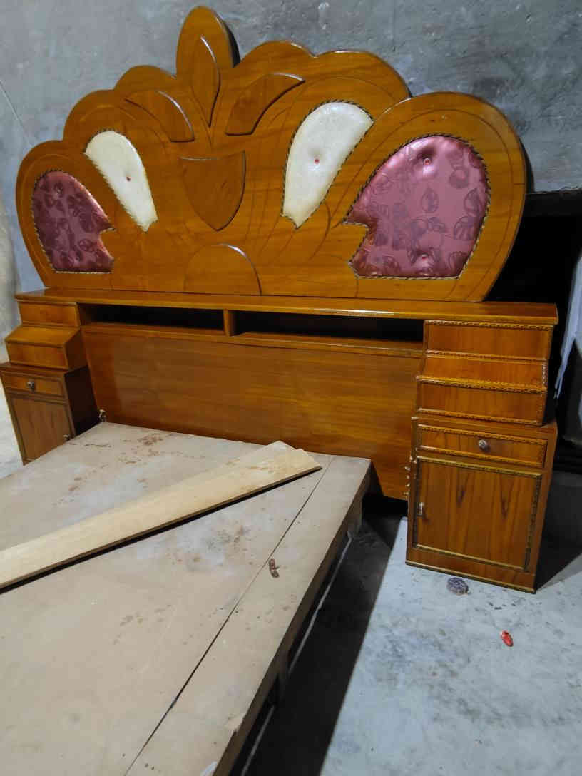 نوعم غرفة بدون كنتور نضيفات كلش السعر، ٢٠٠ ،،، حلة نادر ٣ مقابيل المركز الصحي معرض احمد العنزي لاثاث المنزلي ***********
