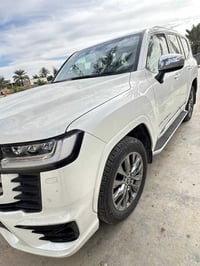 لاندكروز VX لمتد • ٢٠٢٥ • ٤٠٠٠ كم