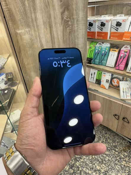 ايفون 16 بروماكس
ذاكرة٢٥٦ ماستره بعده بلضمان 
بطارية ٩٢ 
مكفول من التصليح والفتح
ملحقات كاملة كيبل ممستخدم
السعر مليون و٣٧٥ بي مجال
مكاني زيونه
***********
