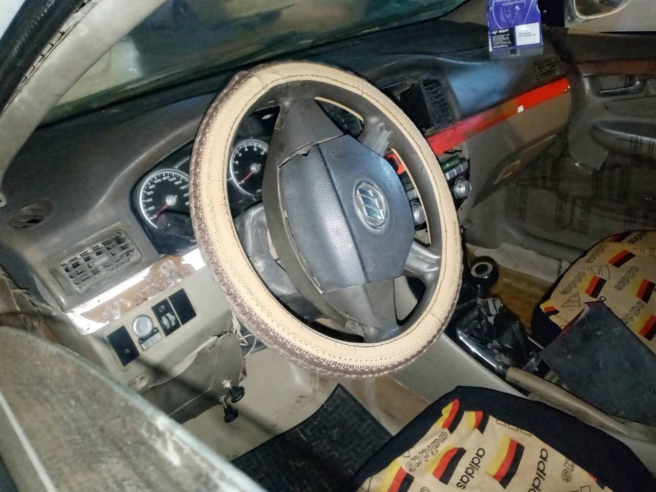 السلام عليكم ليفان 620 للبيع مكينه بيها شويه ضعف رقم كربلاء سنويه نافذه سياره  منتجيه ومعمره كهرباياتها شغاله باتري جديد يعني يرادلها شويه ترتيبب مكاني الناصريه المركز السعر 17 تحويل ثاني يوم هزه ماصاقطه ***********
