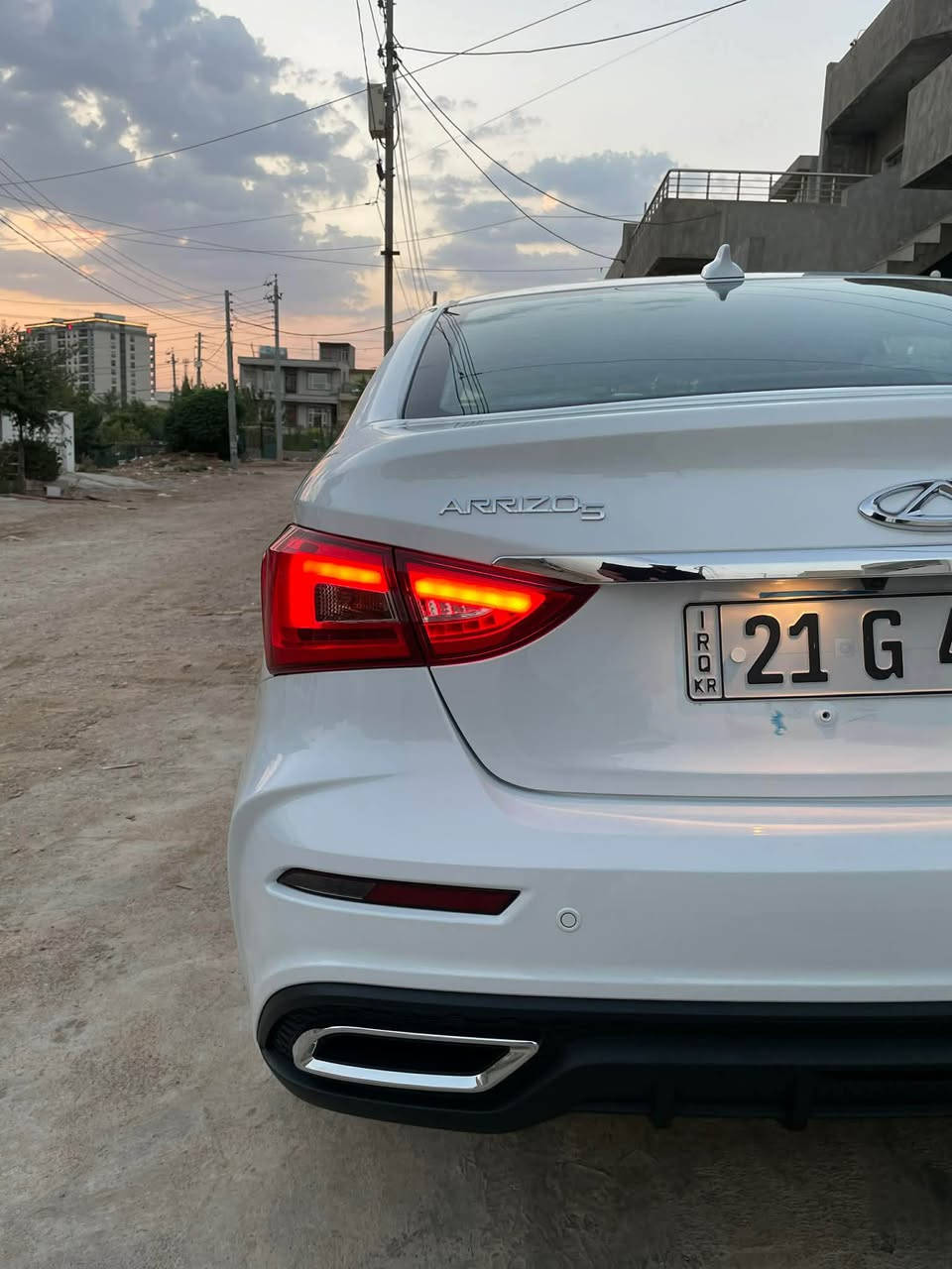 ئەریزۆی ٥ 
مۆدیل ٢٠٢٥ 
زەمانی ٦ ساڵی شەریکەی لەگەڵە 
٢٢ هەزار کیلۆمەتر رۆیشتووە 
سارد و بۆیاخ و چاڵ و جێگە بەردیش بەشەرت هیچی نییە 
شاشە ئایپاد و کامێرا و لیدی ناو داشبڵی بۆ بەستراوە 

نرخەکەی ١٠٤ وەرەقە و مەجال 

0770 150 1648 السليمانية, العراق
