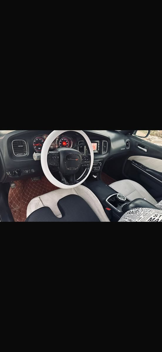 سلام عليكم جارجر بوليسيه 2016 مكينه 5700 ألوان ابيض سابقأ معوقين حالياً السياره حره منضومه غاز ومنضومه زنون سياره خير من الله مكينتها خير من الله نضيفه كلش صدار امامي خلفي جديد مال تفصيخ التبريد ثلج رقماه نجف كشنات كهربائ سياره بيها مكانت صبغ ابيع حزام وتكمه سياره خير من الله كبل شارع سعر خاص راقمي *********** نتصال تداللل
