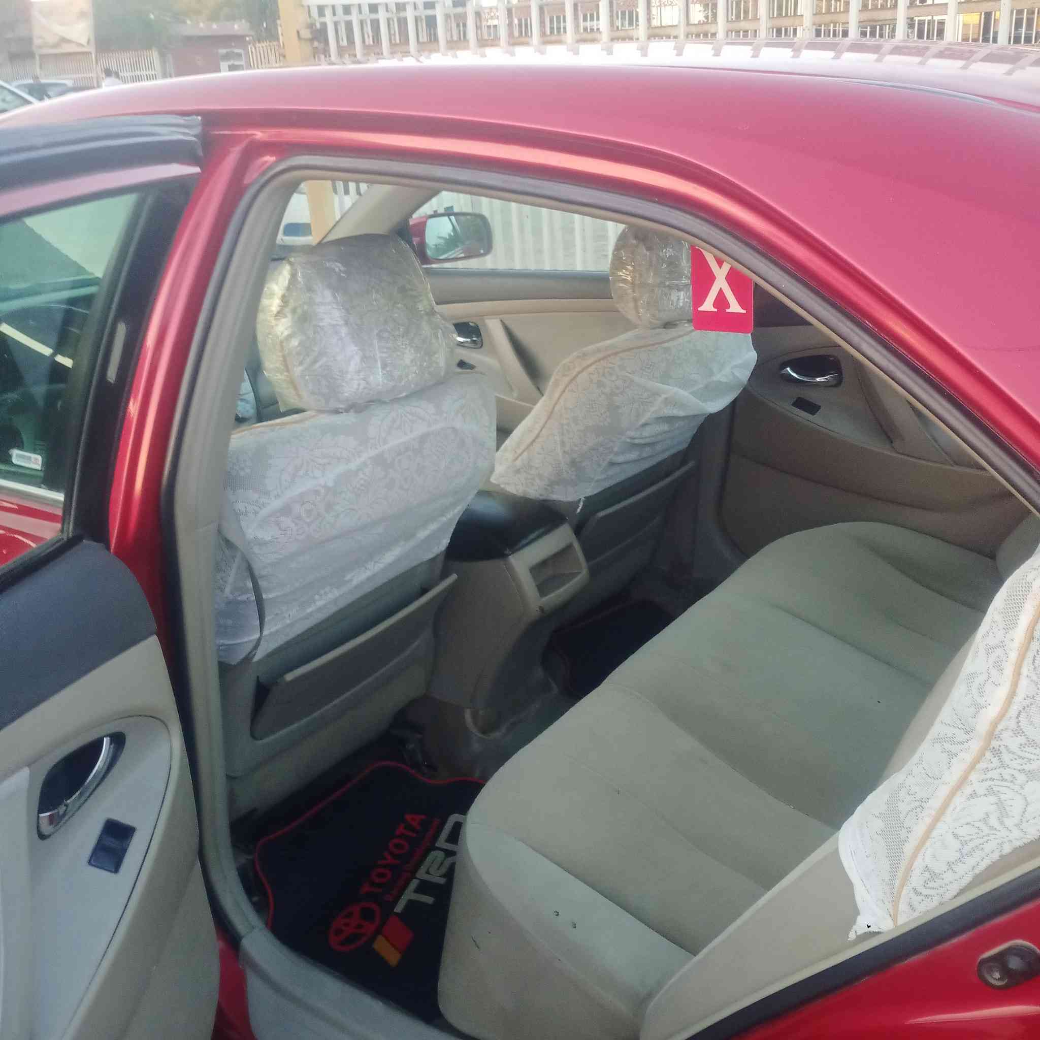 السلام عليكم كامري موديل 2007 بيه 3 قطع صبغ بدون داخل رقم بابل الدولي السعر 98وبيه مجال الاستفسار ***********
