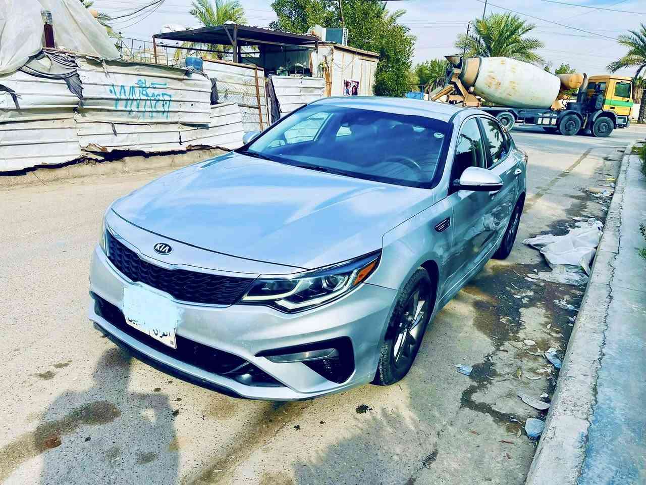#السلام_عليكم
#للبيع 🚘

- كيا اوبتيما 2019 ( kia optima )
- نظافة السيارة 💯/💯
- رقم اربيل 
- مكينه  2400
- ماشيه 91 الف 
- السعر 128
- اللون سلفر
المواصفات :-  

* شاشه  حجم الكبير + كامرة 
* تحديد مسار + قياده ذاتيه 
* رادار امامي + خلفي + جانبي 
* اشاره بالمري 
* 3 وضعيات قياده 
* تحكم  ستيرن 
 - حادث السياره جاملغ خلفي وصندوق بدون ايرباك       
- مكان السياره بغداد   
- للاستفسار
- ***********
- ***********
