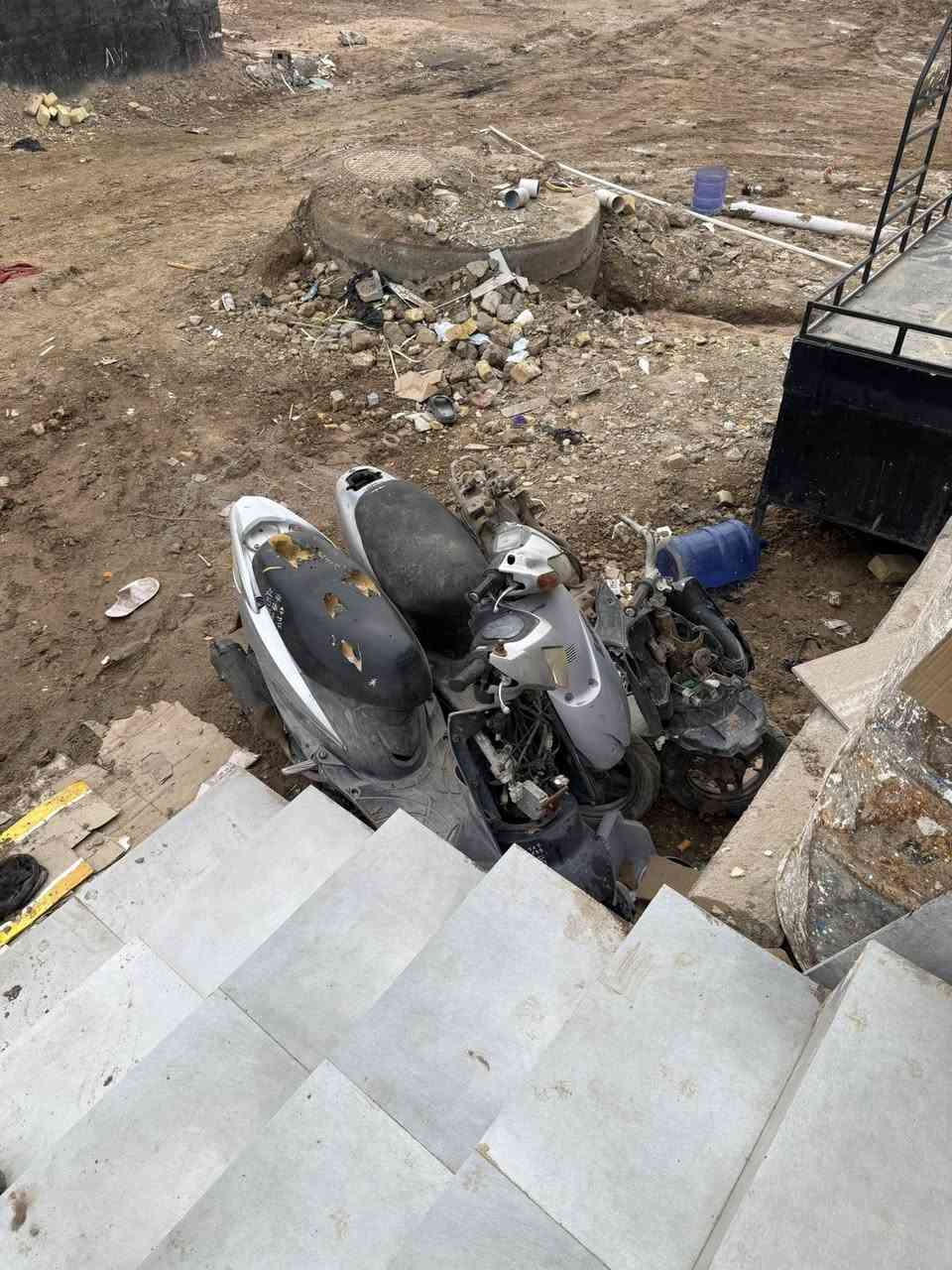 دراجات للبيع السعر مناسب الاستفسار التواصل مع الرقم التالي ***********
