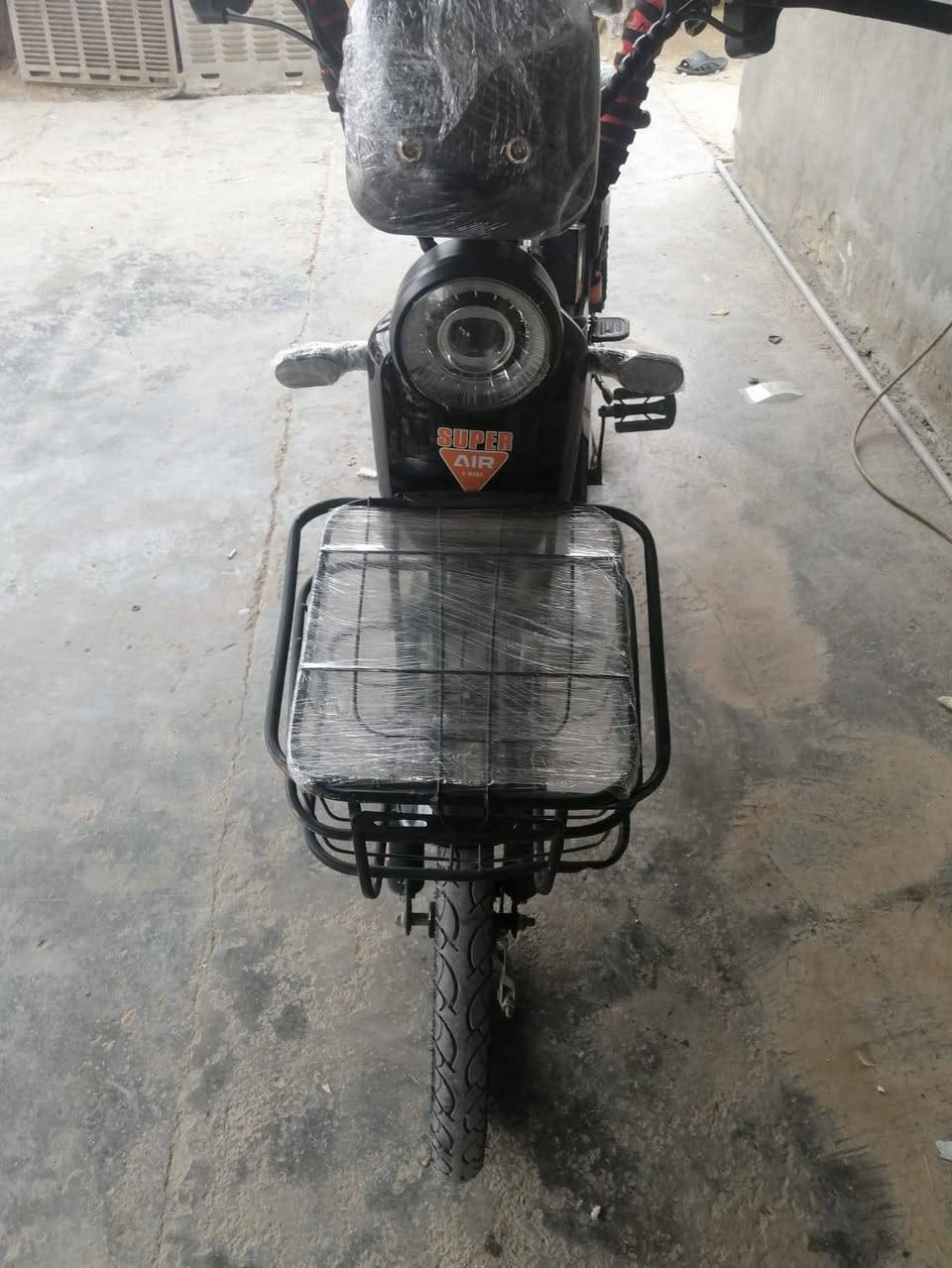 متاح 4بطاريات جدد سويج بصمه كهربائيات كله شغاله جديده كلش بلوتوث لايت عالي ناصي كلشي بيه شغال
السعر 250 وبيه مجال مكان خان بني سعد
***********
